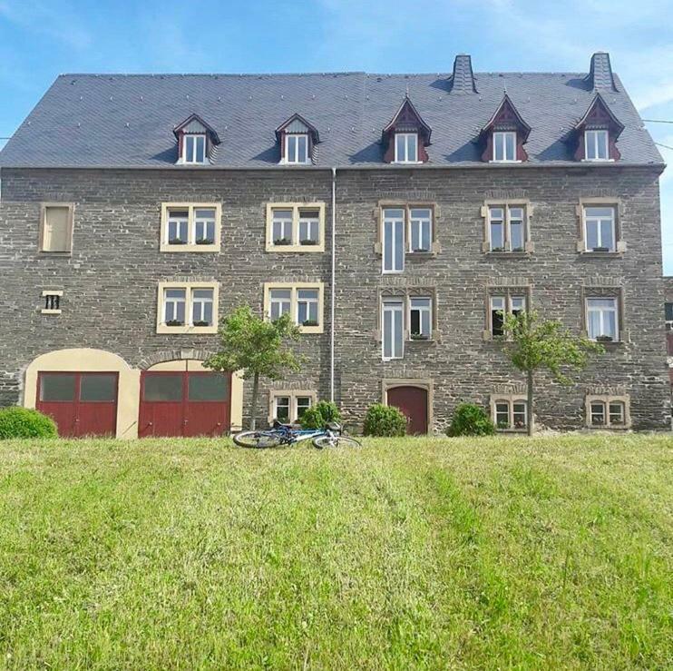 The Old Gemeinde House By The Mosel River 布劳讷贝格 外观 照片
